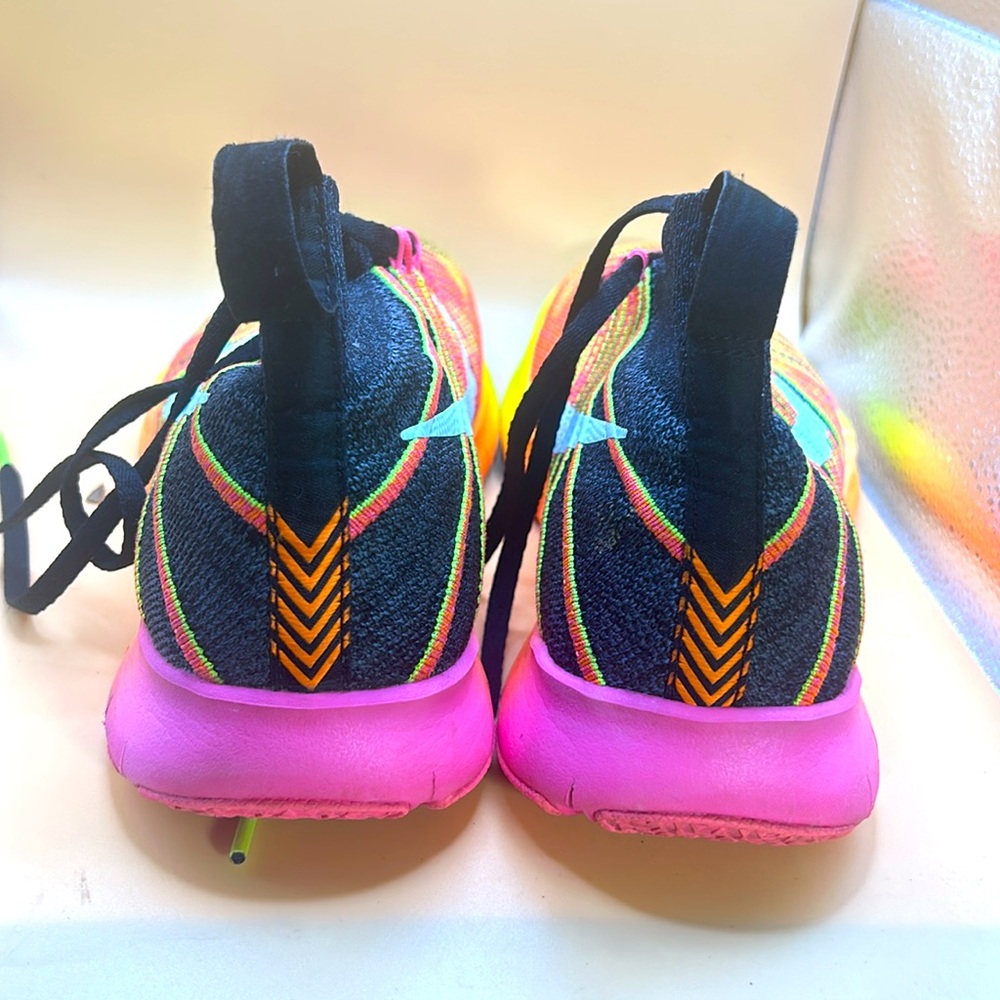 Nike Women’s Training Sneakers size 7.5 in great condition - Picture 5 of 5